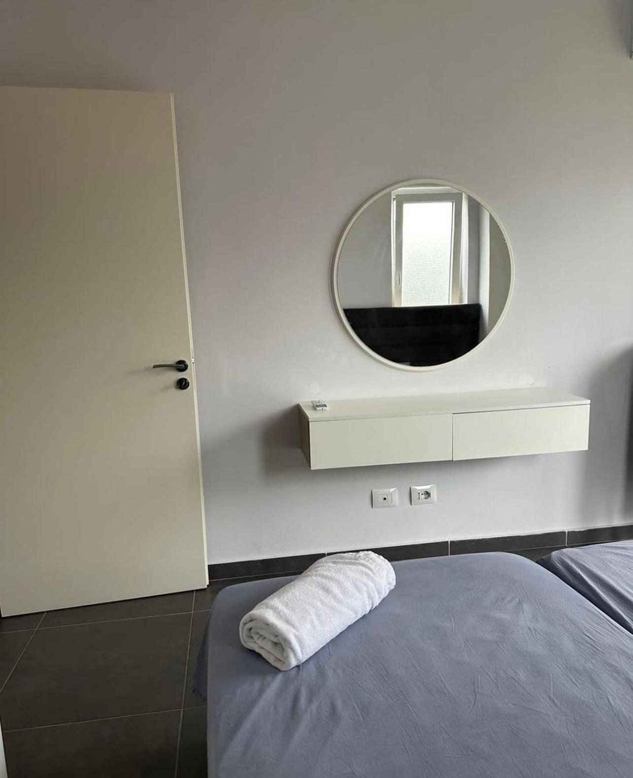 Deluxe Apartments With Balcony Shëngjin 外观 照片